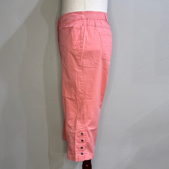JM Collection Plus Size Coral Pink Capri Pants – Size 18W 🌸🌸 - Picture 1 of 7